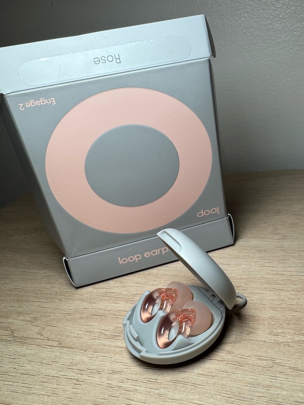 Loop Earbuds in Pink